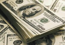 Dólar sobe para R$ 5,35 em meio à expectativa de juros nos EUA