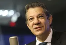 Haddad reúne-se com secretário do Tesouro de Trump em meio a tarifas