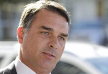 Flávio Bolsonaro acena ao mercado ao prometer continuidade da agenda liberal de Paulo Guedes